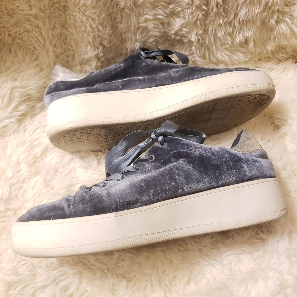 Steven by Steve Madden Velvet and Ribbon Lace Platform Sneakers Size 11B